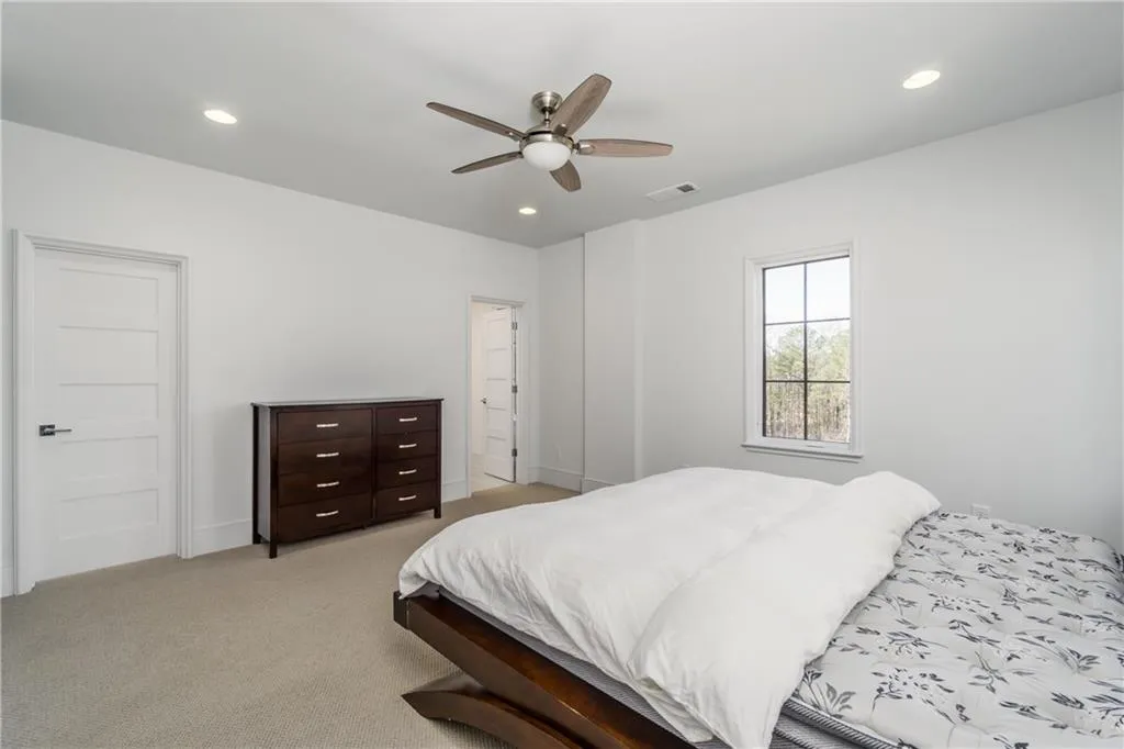 1875 Spalding Drive, Sandy Springs, Georgia 30350, 6 Bedrooms Bedrooms, ,6 BathroomsBathrooms,Residential,Sold,1875 Spalding Drive,7176870