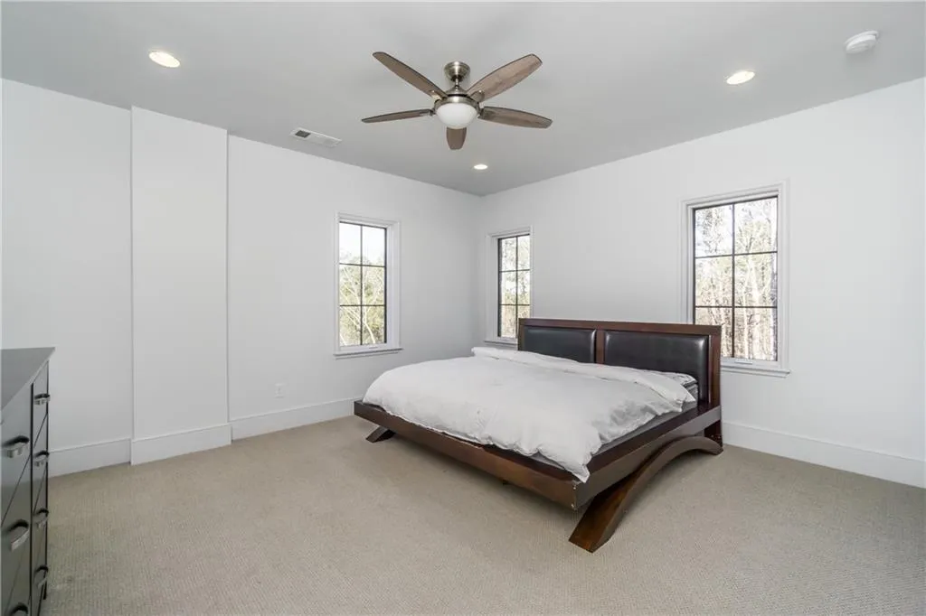 1875 Spalding Drive, Sandy Springs, Georgia 30350, 6 Bedrooms Bedrooms, ,6 BathroomsBathrooms,Residential,Sold,1875 Spalding Drive,7176870