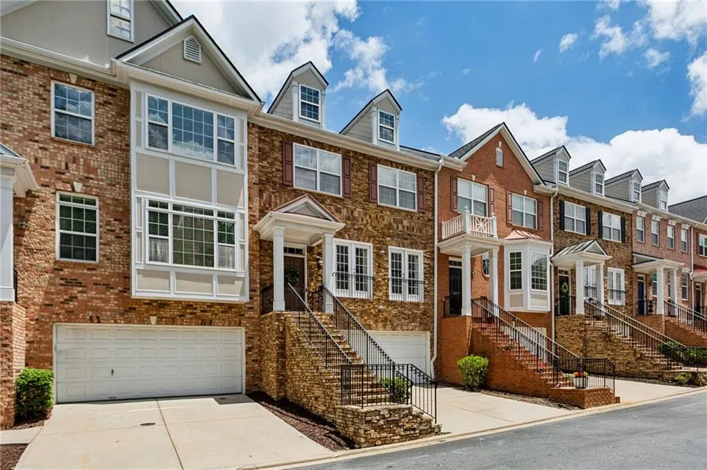 3895 Old Atlanta Station Drive Se Unit 1, Atlanta, Georgia 30339, 3 Bedrooms Bedrooms, ,3 BathroomsBathrooms,Residential,For Sale,3895 Old Atlanta Station Drive Se Unit 1,7666325
