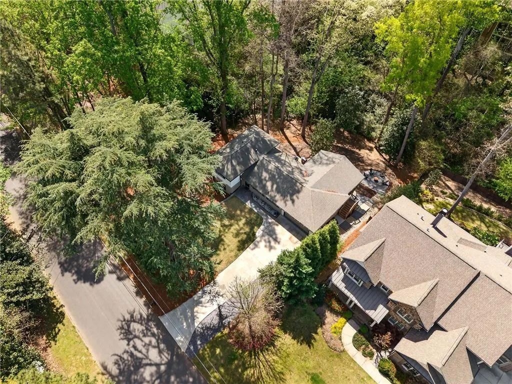 5500 Sherrell Drive, Atlanta, Georgia 30342, 3 Bedrooms Bedrooms, ,2 BathroomsBathrooms,Residential,For Sale,5500 Sherrell Drive,7765097