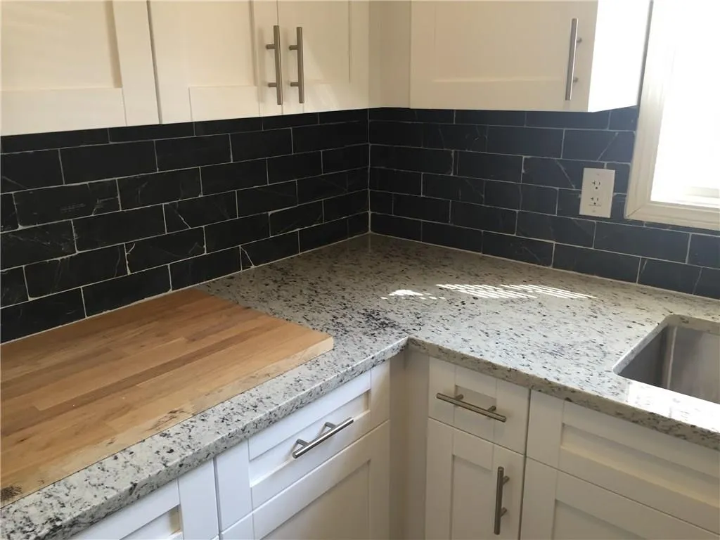 5400 Ne Roswell Road Unit M11, Atlanta, Georgia 30342, 2 Bedrooms Bedrooms, ,2 BathroomsBathrooms,Residential,Sold,5400 Ne Roswell Road Unit M11,5727955