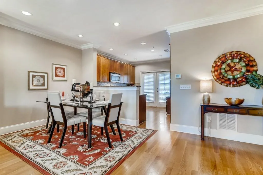 6412 Paulson Place, Sandy Springs, Georgia 30328, 3 Bedrooms Bedrooms, ,3 BathroomsBathrooms,Residential,Sold,6412 Paulson Place,6796989