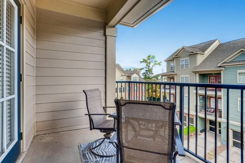 6412 Paulson Place, Sandy Springs, Georgia 30328, 3 Bedrooms Bedrooms, ,3 BathroomsBathrooms,Residential,Sold,6412 Paulson Place,6796989