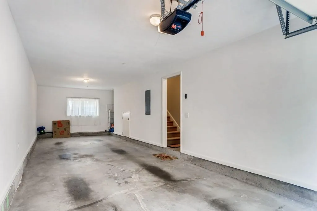 6412 Paulson Place, Sandy Springs, Georgia 30328, 3 Bedrooms Bedrooms, ,3 BathroomsBathrooms,Residential,Sold,6412 Paulson Place,6796989