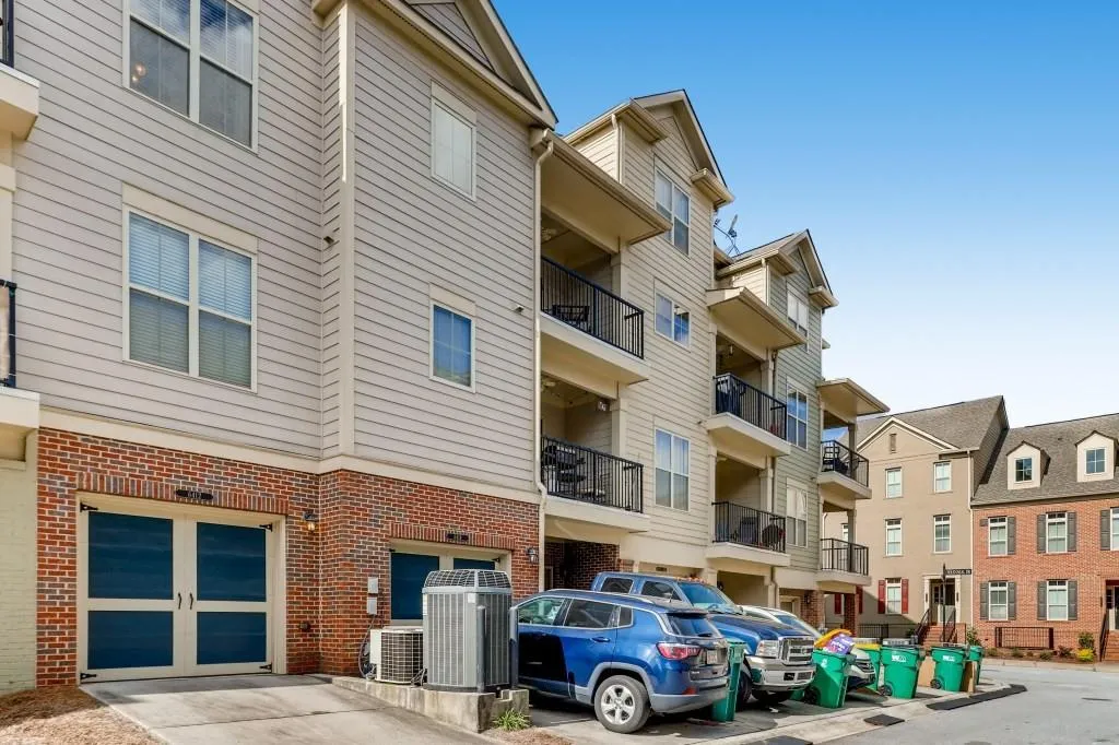 6412 Paulson Place, Sandy Springs, Georgia 30328, 3 Bedrooms Bedrooms, ,3 BathroomsBathrooms,Residential,Sold,6412 Paulson Place,6796989