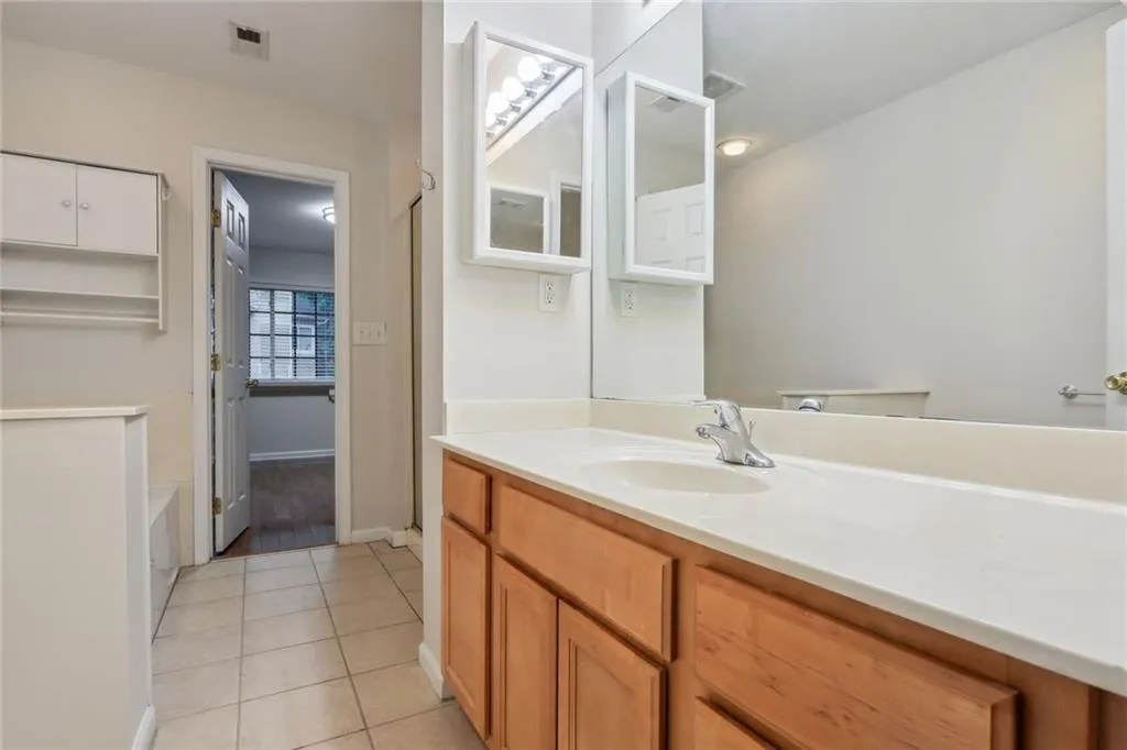 517 Granite Ridge Place, Sandy Springs, Georgia 30350, 2 Bedrooms Bedrooms, ,1 BathroomBathrooms,Residential,Sold,517 Granite Ridge Place,7257623