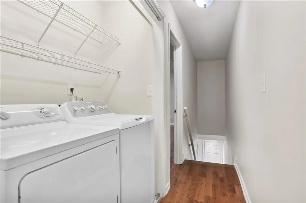 517 Granite Ridge Place, Sandy Springs, Georgia 30350, 2 Bedrooms Bedrooms, ,1 BathroomBathrooms,Residential,Sold,517 Granite Ridge Place,7257623