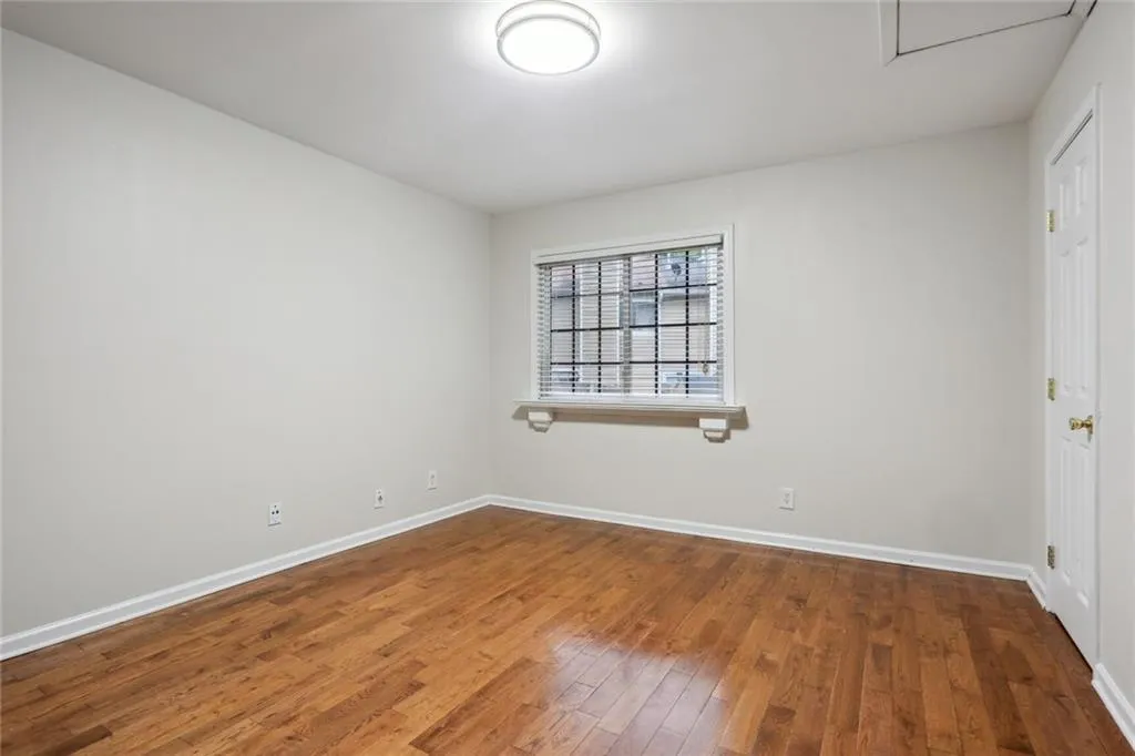 517 Granite Ridge Place, Sandy Springs, Georgia 30350, 2 Bedrooms Bedrooms, ,1 BathroomBathrooms,Residential,Sold,517 Granite Ridge Place,7257623