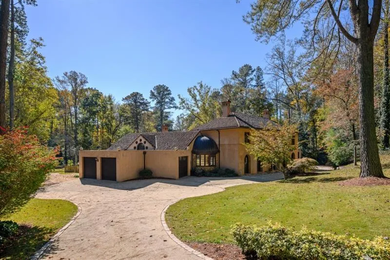 876 Crest Valley Drive Nw, Atlanta, Georgia 30327, 5 Bedrooms Bedrooms, ,5 BathroomsBathrooms,Residential,Sold,876 Crest Valley Drive Nw,6717364
