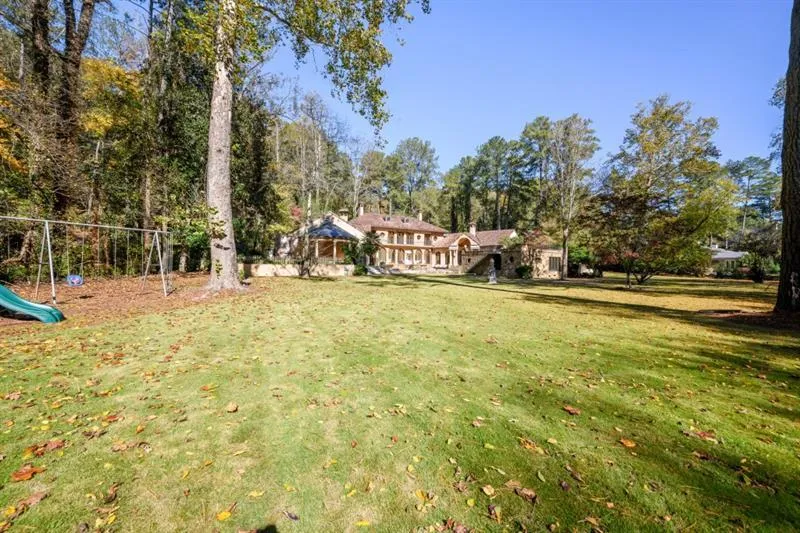 876 Crest Valley Drive Nw, Atlanta, Georgia 30327, 5 Bedrooms Bedrooms, ,5 BathroomsBathrooms,Residential,Sold,876 Crest Valley Drive Nw,6717364