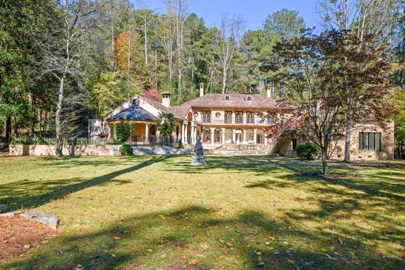 876 Crest Valley Drive Nw, Atlanta, Georgia 30327, 5 Bedrooms Bedrooms, ,5 BathroomsBathrooms,Residential,Sold,876 Crest Valley Drive Nw,6717364