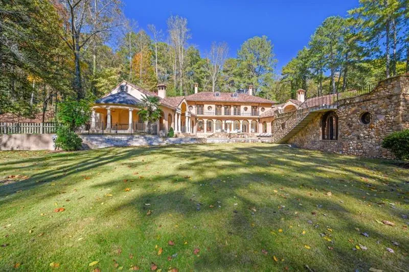 876 Crest Valley Drive Nw, Atlanta, Georgia 30327, 5 Bedrooms Bedrooms, ,5 BathroomsBathrooms,Residential,Sold,876 Crest Valley Drive Nw,6717364