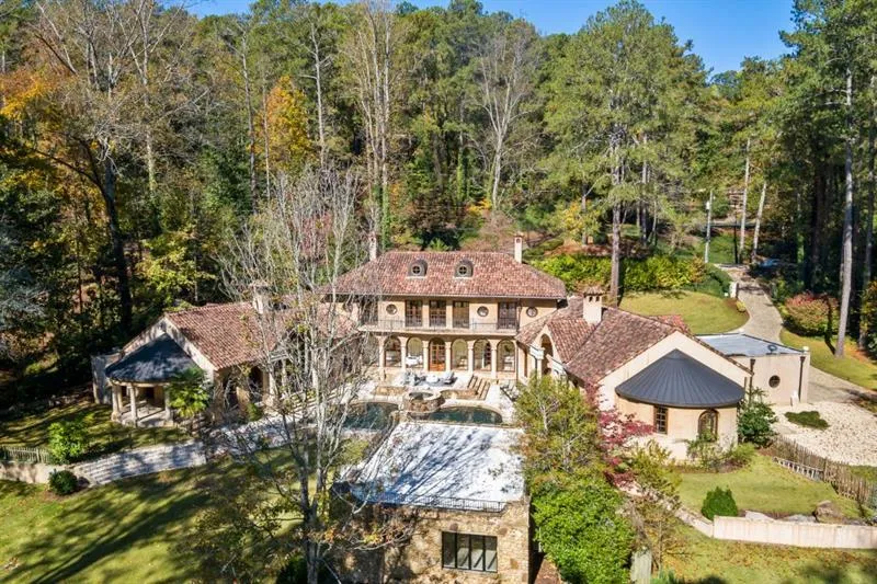 876 Crest Valley Drive Nw, Atlanta, Georgia 30327, 5 Bedrooms Bedrooms, ,5 BathroomsBathrooms,Residential,Sold,876 Crest Valley Drive Nw,6717364