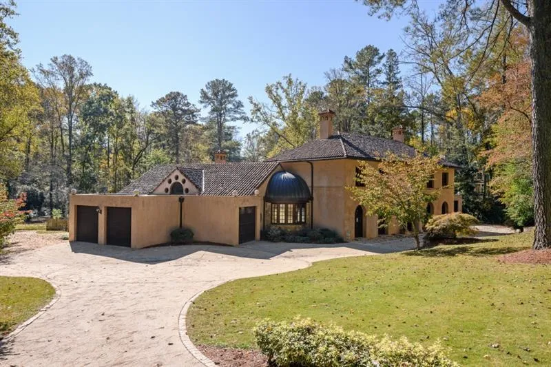876 Crest Valley Drive Nw, Atlanta, Georgia 30327, 5 Bedrooms Bedrooms, ,5 BathroomsBathrooms,Residential,Sold,876 Crest Valley Drive Nw,6717364