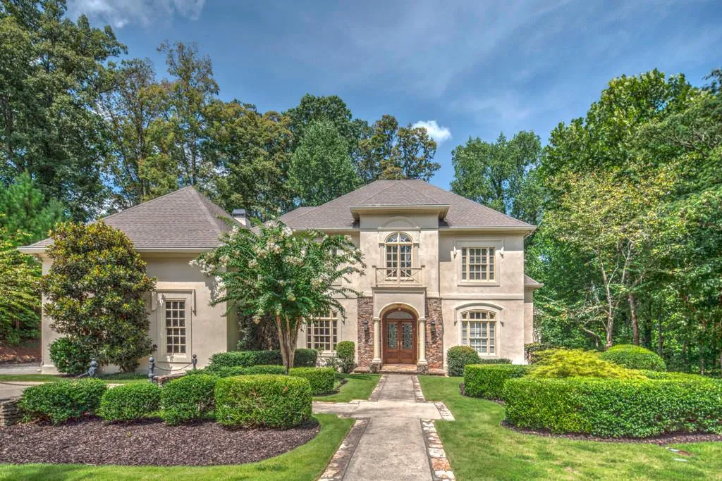 4960 Powers Ferry Road, Atlanta, Georgia 30327, 4 Bedrooms Bedrooms, ,4 BathroomsBathrooms,Residential,Sold,4960 Powers Ferry Road,5703136