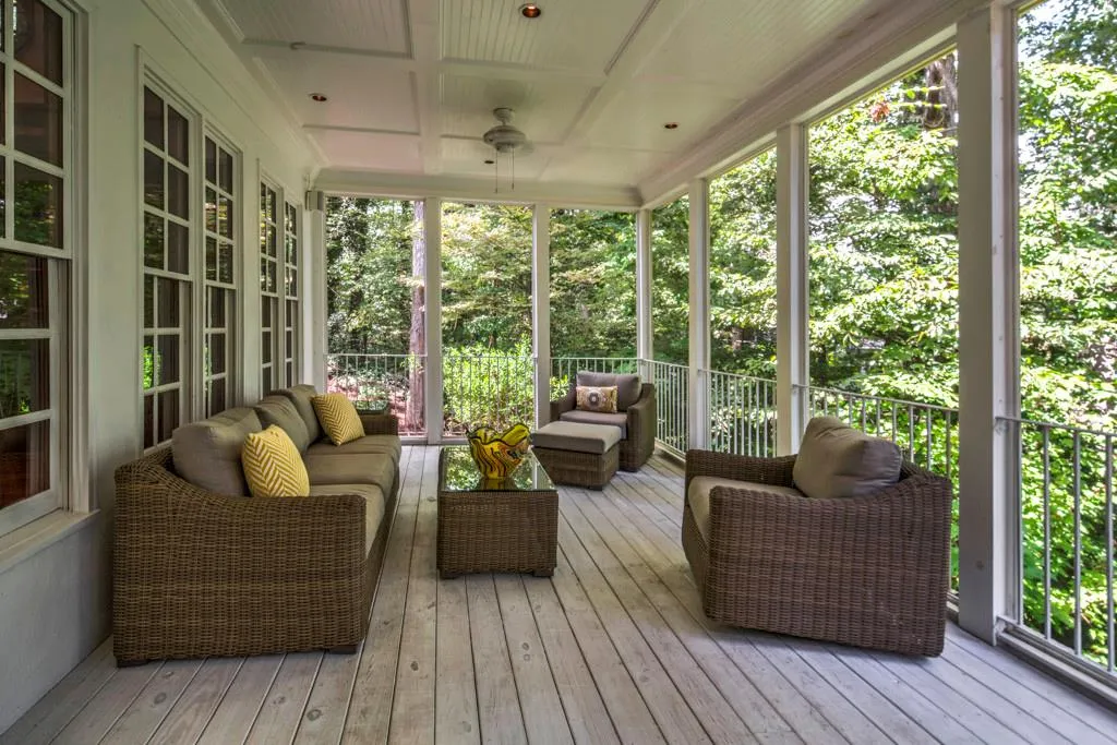 4960 Powers Ferry Road, Atlanta, Georgia 30327, 4 Bedrooms Bedrooms, ,4 BathroomsBathrooms,Residential,Sold,4960 Powers Ferry Road,5703136