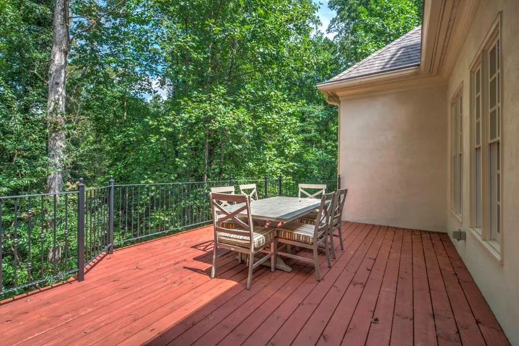 4960 Powers Ferry Road, Atlanta, Georgia 30327, 4 Bedrooms Bedrooms, ,4 BathroomsBathrooms,Residential,Sold,4960 Powers Ferry Road,5703136