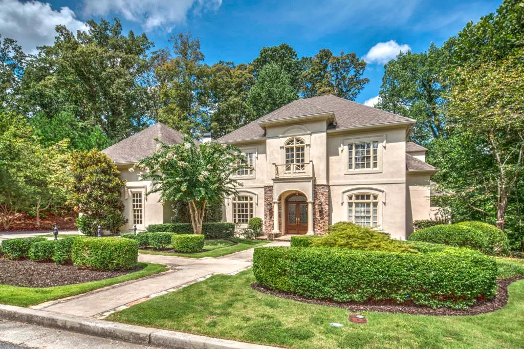 4960 Powers Ferry Road, Atlanta, Georgia 30327, 4 Bedrooms Bedrooms, ,4 BathroomsBathrooms,Residential,Sold,4960 Powers Ferry Road,5703136