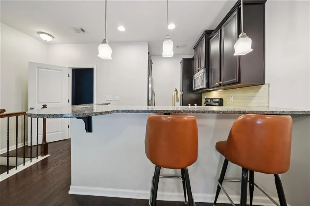 215 Semel Drive Nw Unit 452, Atlanta, Georgia 30309, 2 Bedrooms Bedrooms, ,2 BathroomsBathrooms,Residential,For Sale,215 Semel Drive Nw Unit 452,7671731