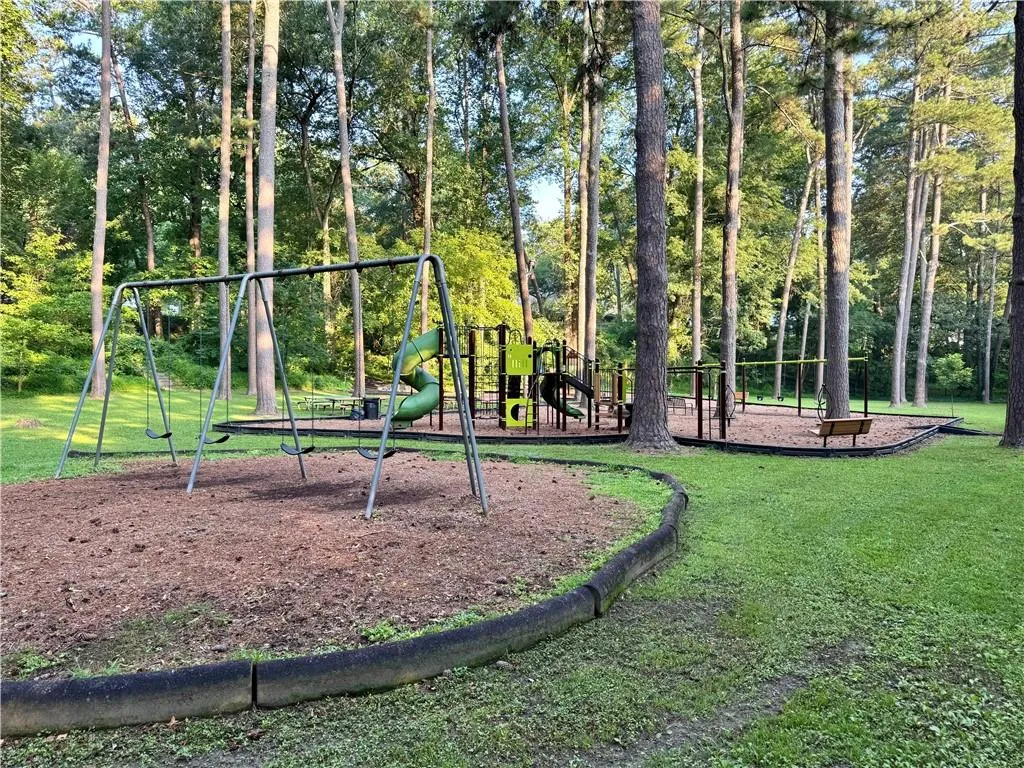 215 Semel Drive Nw Unit 452, Atlanta, Georgia 30309, 2 Bedrooms Bedrooms, ,2 BathroomsBathrooms,Residential,For Sale,215 Semel Drive Nw Unit 452,7671731