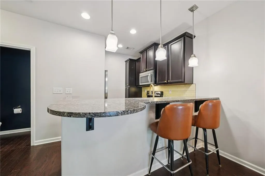 215 Semel Drive Nw Unit 452, Atlanta, Georgia 30309, 2 Bedrooms Bedrooms, ,2 BathroomsBathrooms,Residential,For Sale,215 Semel Drive Nw Unit 452,7671731