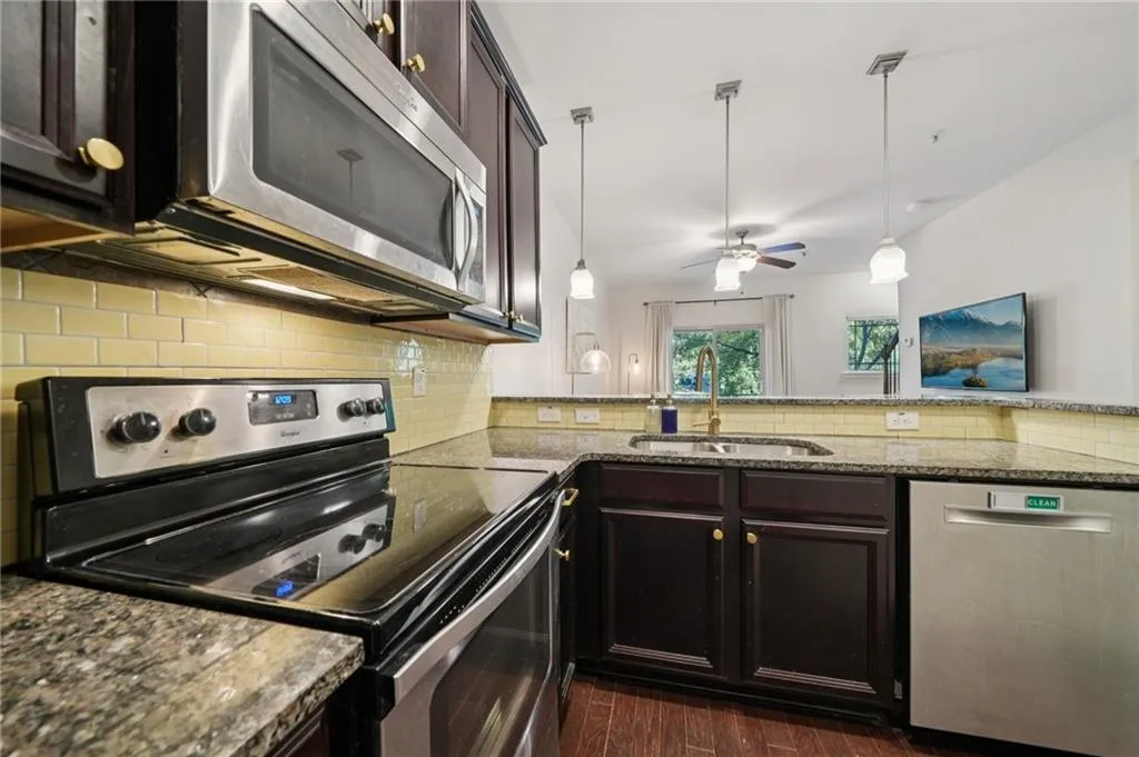 215 Semel Drive Nw Unit 452, Atlanta, Georgia 30309, 2 Bedrooms Bedrooms, ,2 BathroomsBathrooms,Residential,For Sale,215 Semel Drive Nw Unit 452,7671731