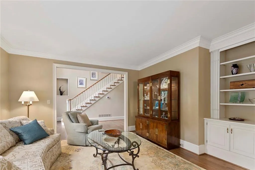 7845 N Spalding Lake Drive, Sandy Springs, Georgia 30350, 6 Bedrooms Bedrooms, ,4 BathroomsBathrooms,Residential,Sold,7845 N Spalding Lake Drive,6956028