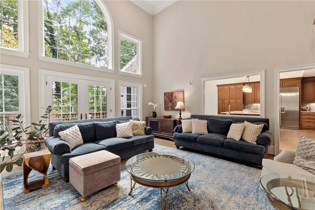 7845 N Spalding Lake Drive, Sandy Springs, Georgia 30350, 6 Bedrooms Bedrooms, ,4 BathroomsBathrooms,Residential,Sold,7845 N Spalding Lake Drive,6956028