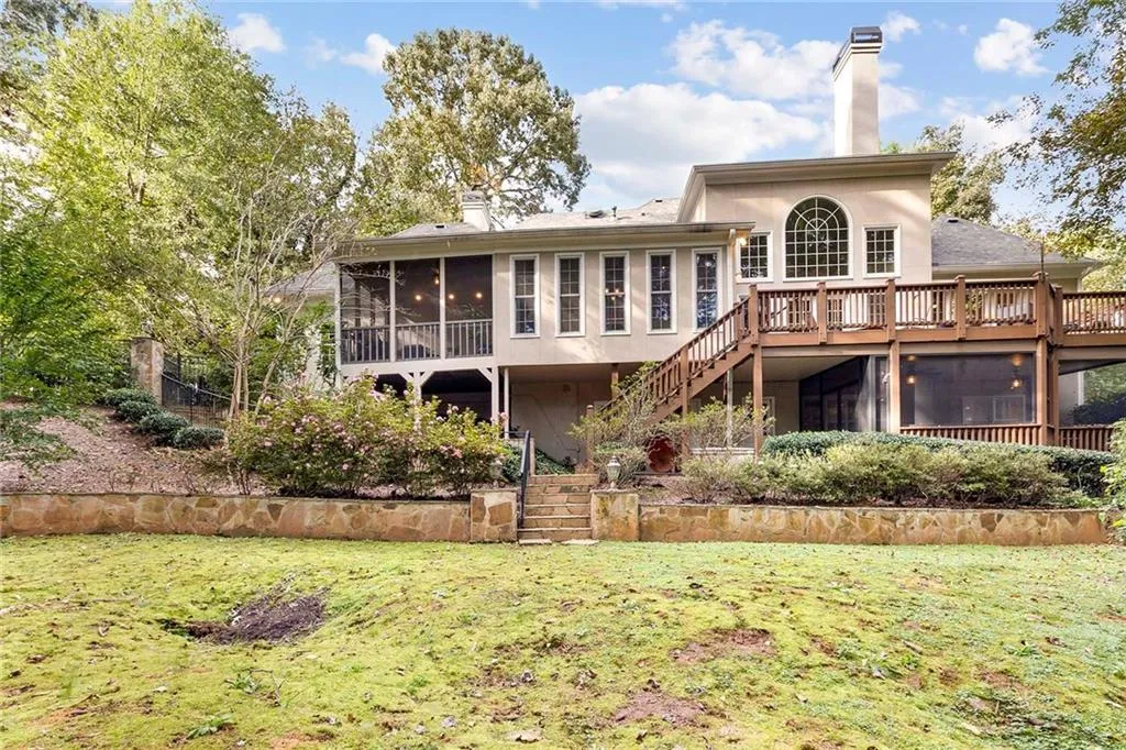 7845 N Spalding Lake Drive, Sandy Springs, Georgia 30350, 6 Bedrooms Bedrooms, ,4 BathroomsBathrooms,Residential,Sold,7845 N Spalding Lake Drive,6956028