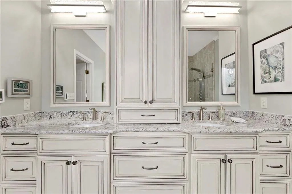 7845 N Spalding Lake Drive, Sandy Springs, Georgia 30350, 6 Bedrooms Bedrooms, ,4 BathroomsBathrooms,Residential,Sold,7845 N Spalding Lake Drive,6956028