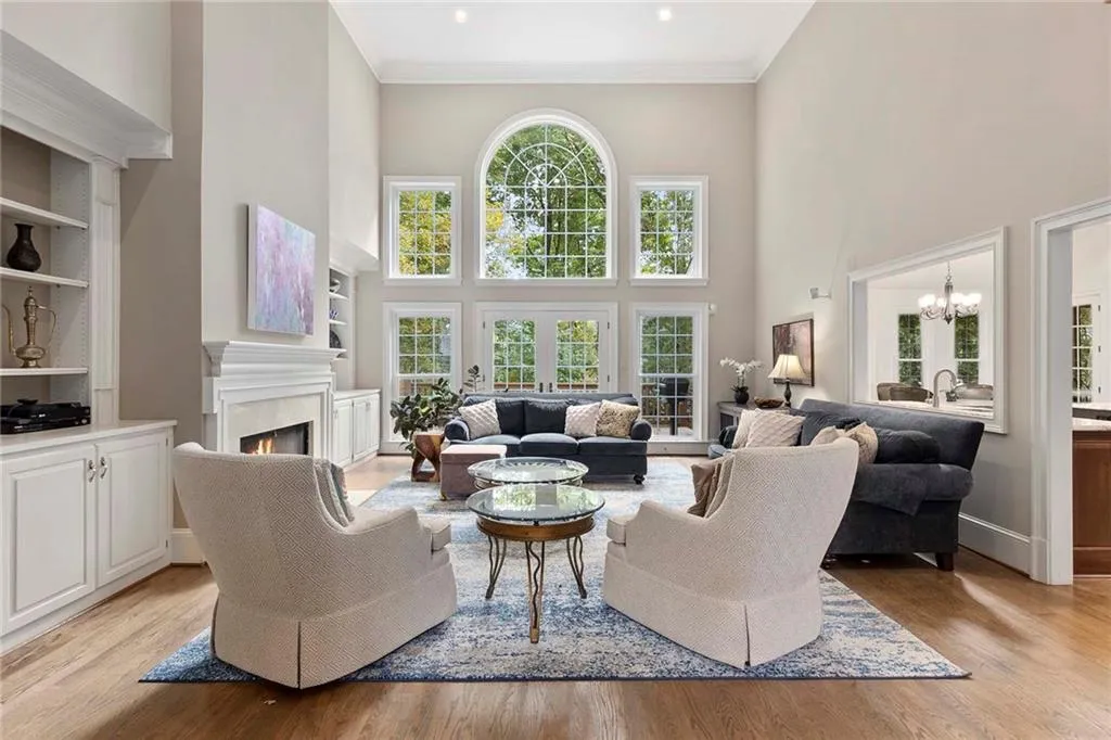 7845 N Spalding Lake Drive, Sandy Springs, Georgia 30350, 6 Bedrooms Bedrooms, ,4 BathroomsBathrooms,Residential,Sold,7845 N Spalding Lake Drive,6956028