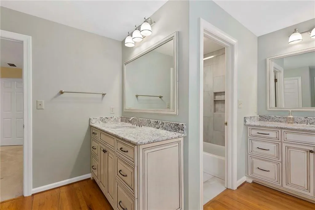 7845 N Spalding Lake Drive, Sandy Springs, Georgia 30350, 6 Bedrooms Bedrooms, ,4 BathroomsBathrooms,Residential,Sold,7845 N Spalding Lake Drive,6956028