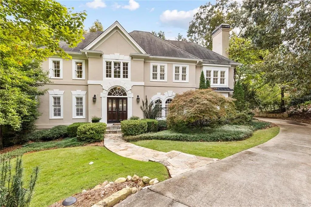 7845 N Spalding Lake Drive, Sandy Springs, Georgia 30350, 6 Bedrooms Bedrooms, ,4 BathroomsBathrooms,Residential,Sold,7845 N Spalding Lake Drive,6956028