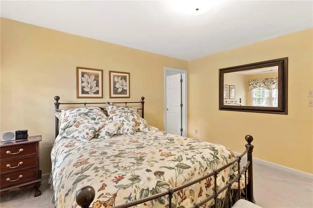 7845 N Spalding Lake Drive, Sandy Springs, Georgia 30350, 6 Bedrooms Bedrooms, ,4 BathroomsBathrooms,Residential,Sold,7845 N Spalding Lake Drive,6956028