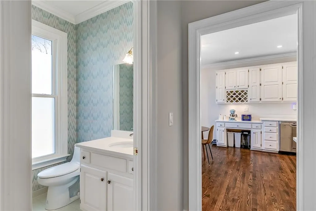 7155 Roswell Road Unit 16, Atlanta, Georgia 30328, 3 Bedrooms Bedrooms, ,3 BathroomsBathrooms,Residential,Sold,7155 Roswell Road Unit 16,7730140