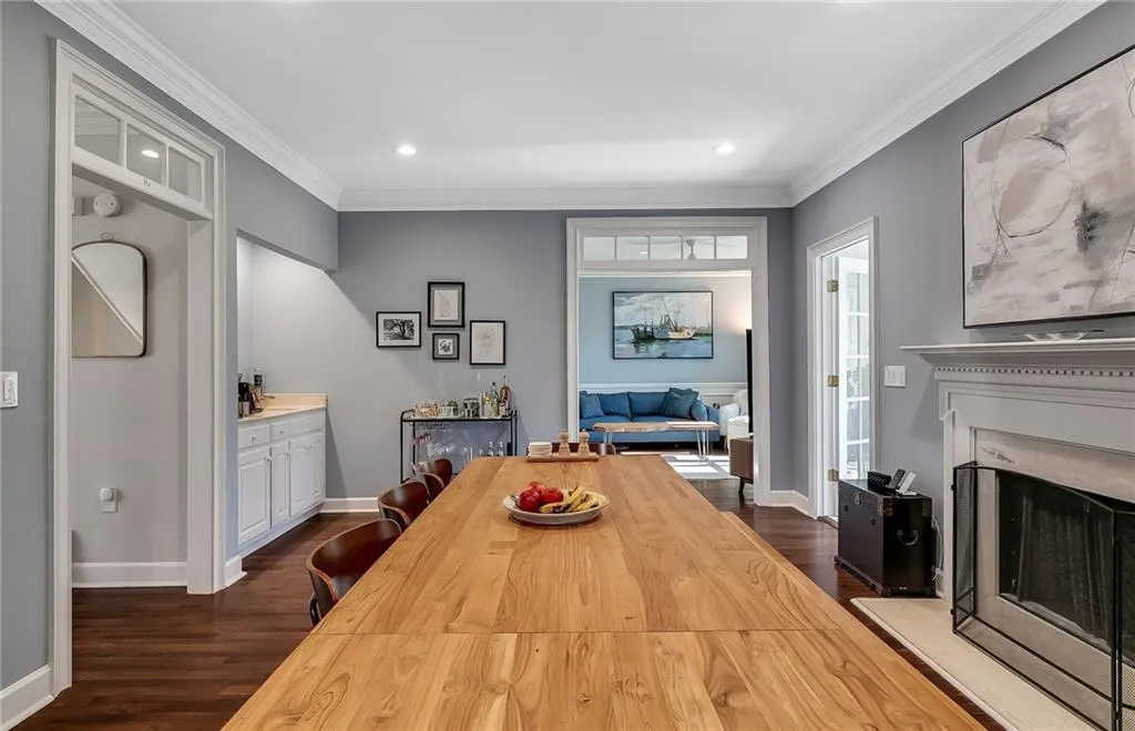 7155 Roswell Road Unit 16, Atlanta, Georgia 30328, 3 Bedrooms Bedrooms, ,3 BathroomsBathrooms,Residential,Sold,7155 Roswell Road Unit 16,7730140