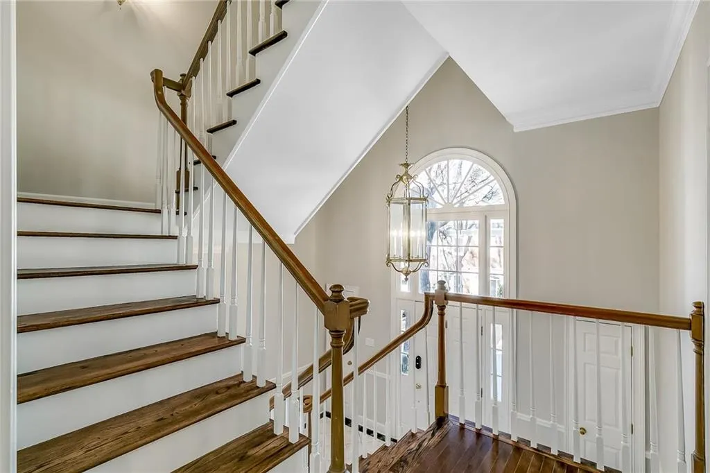 7155 Roswell Road Unit 16, Atlanta, Georgia 30328, 3 Bedrooms Bedrooms, ,3 BathroomsBathrooms,Residential,Sold,7155 Roswell Road Unit 16,7730140
