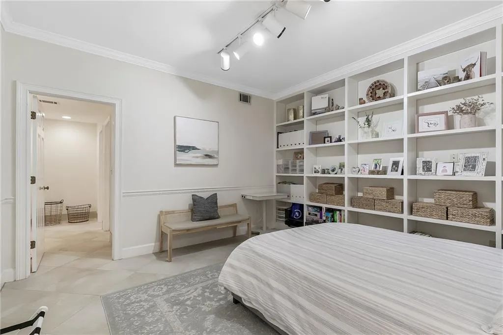 7155 Roswell Road Unit 16, Atlanta, Georgia 30328, 3 Bedrooms Bedrooms, ,3 BathroomsBathrooms,Residential,Sold,7155 Roswell Road Unit 16,7730140