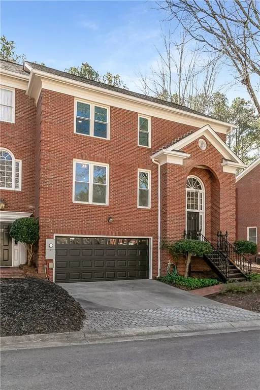 7155 Roswell Road Unit 16, Atlanta, Georgia 30328, 3 Bedrooms Bedrooms, ,3 BathroomsBathrooms,Residential,Sold,7155 Roswell Road Unit 16,7730140
