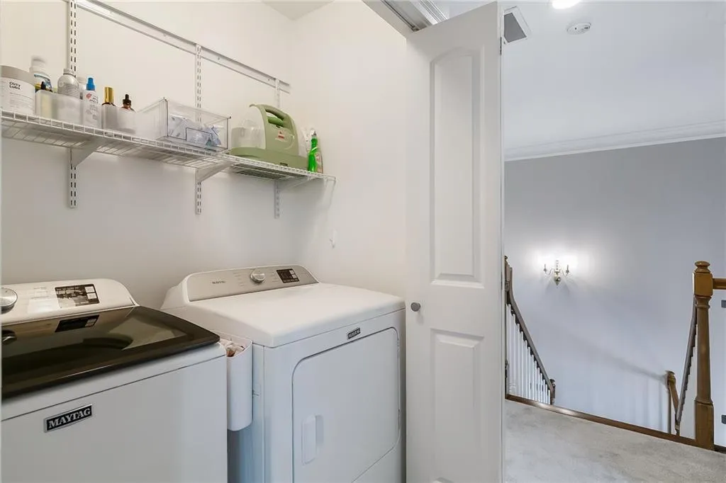 7155 Roswell Road Unit 16, Atlanta, Georgia 30328, 3 Bedrooms Bedrooms, ,3 BathroomsBathrooms,Residential,Sold,7155 Roswell Road Unit 16,7730140