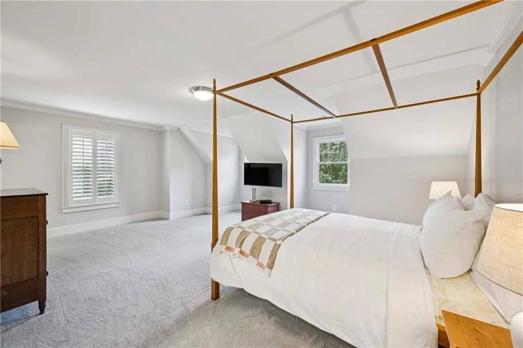 521 Collier Road Nw, Atlanta, Georgia 30318, 4 Bedrooms Bedrooms, ,3 BathroomsBathrooms,Residential,For Sale,521 Collier Road Nw,7631228