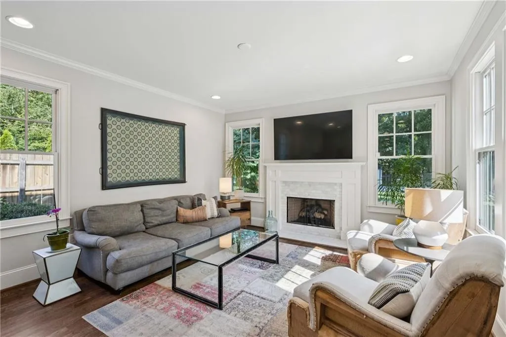 521 Collier Road Nw, Atlanta, Georgia 30318, 4 Bedrooms Bedrooms, ,3 BathroomsBathrooms,Residential,For Sale,521 Collier Road Nw,7631228