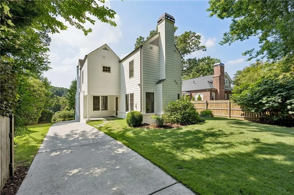 521 Collier Road Nw, Atlanta, Georgia 30318, 4 Bedrooms Bedrooms, ,3 BathroomsBathrooms,Residential,For Sale,521 Collier Road Nw,7631228