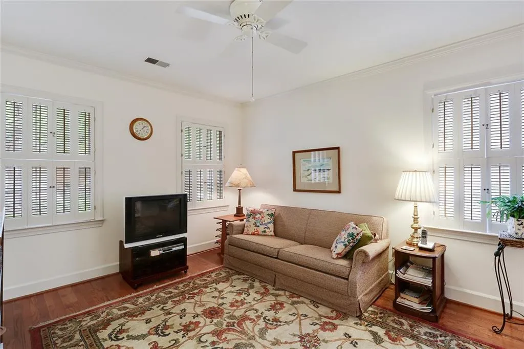 475 Greenlaurel Drive, Sandy Springs, Georgia 30342, 3 Bedrooms Bedrooms, ,3 BathroomsBathrooms,Residential,Sold,475 Greenlaurel Drive,5740709