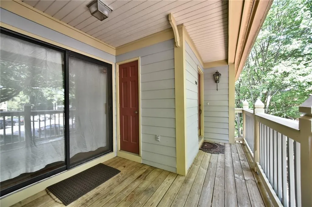 710 Abingdon Way, Atlanta, Georgia 30328, 1 Bedroom Bedrooms, ,1 BathroomBathrooms,Residential,Sold,710 Abingdon Way,5693270