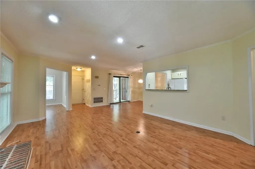 710 Abingdon Way, Atlanta, Georgia 30328, 1 Bedroom Bedrooms, ,1 BathroomBathrooms,Residential,Sold,710 Abingdon Way,5693270