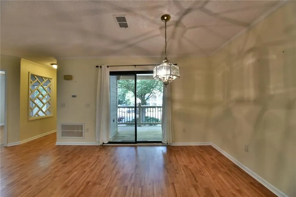 710 Abingdon Way, Atlanta, Georgia 30328, 1 Bedroom Bedrooms, ,1 BathroomBathrooms,Residential,Sold,710 Abingdon Way,5693270