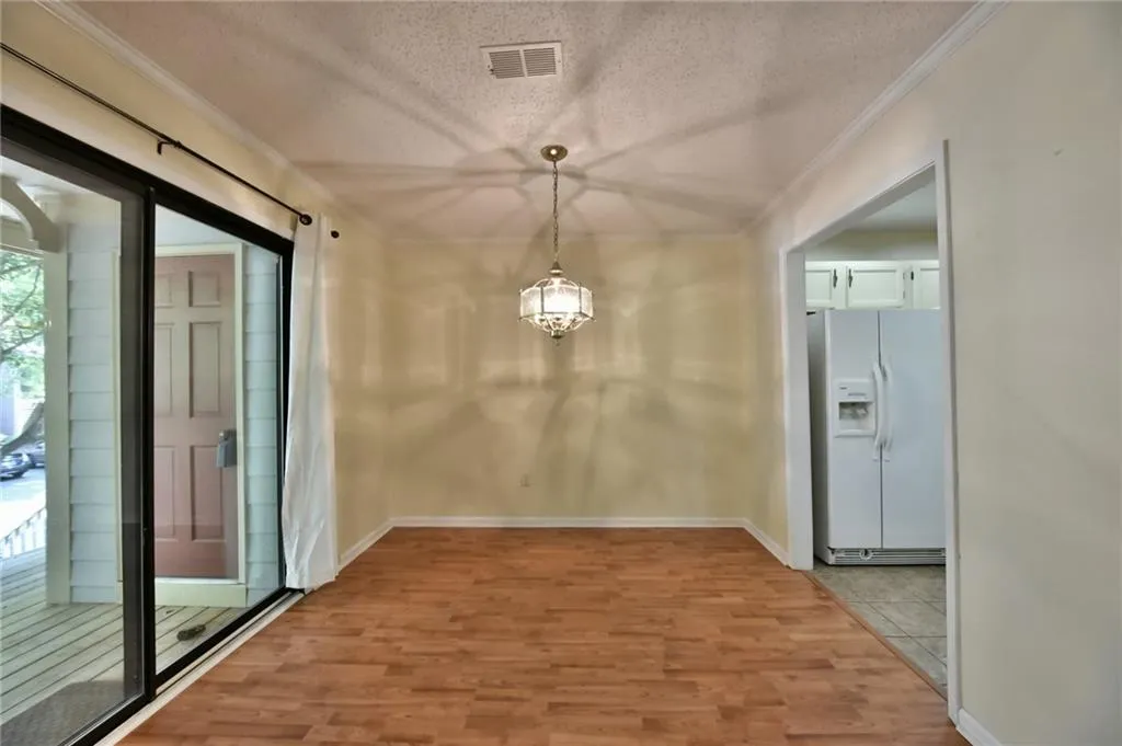 710 Abingdon Way, Atlanta, Georgia 30328, 1 Bedroom Bedrooms, ,1 BathroomBathrooms,Residential,Sold,710 Abingdon Way,5693270
