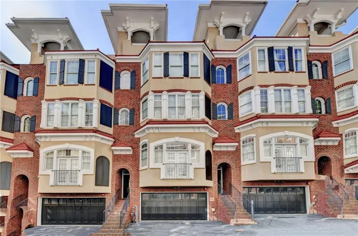 813 Clifton Heights Lane Ne, Atlanta, Georgia 30329