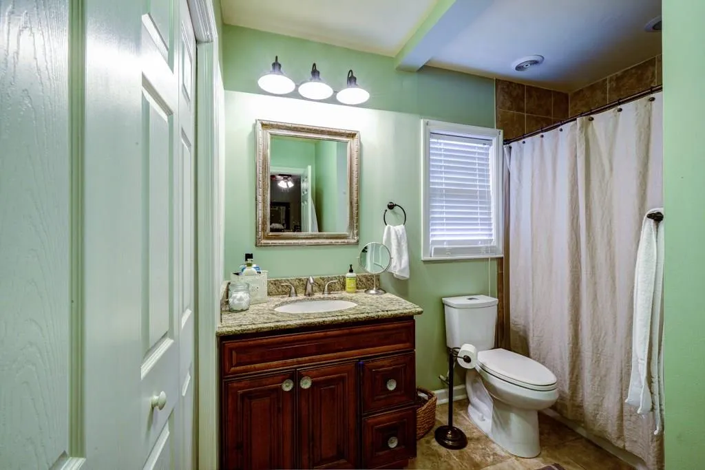 5790 Brookgreen Road, Sandy Springs, Georgia 30328, 3 Bedrooms Bedrooms, ,2 BathroomsBathrooms,Residential,Sold,5790 Brookgreen Road,5720490